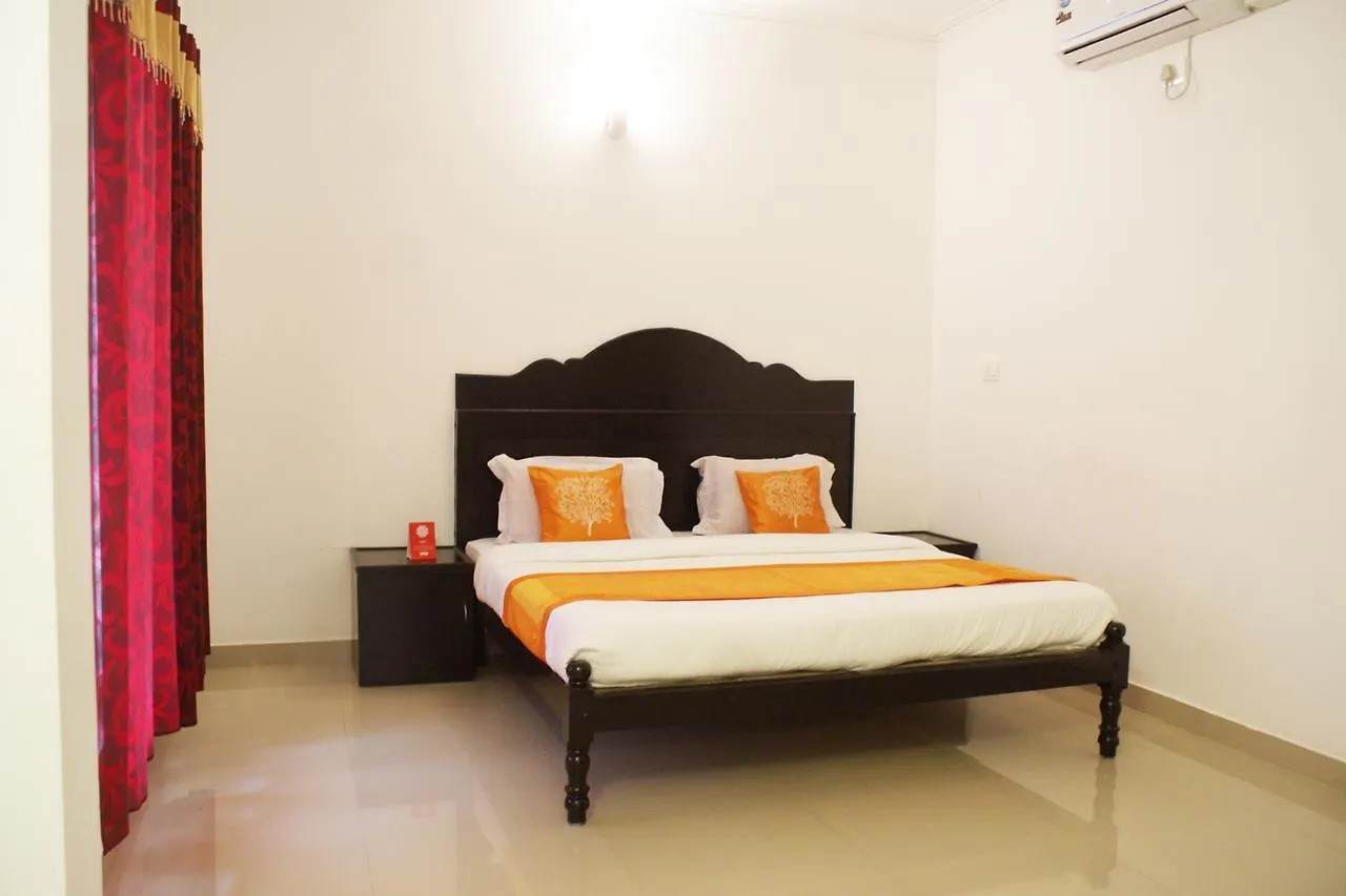 Oyo 4867 Royal Homes Alappuzha India