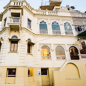 Palace On Ganges - Heritage Hotel Varanasi